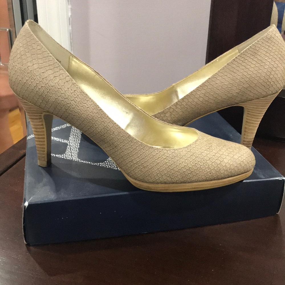 Anne Klein faux snakeskin pumps